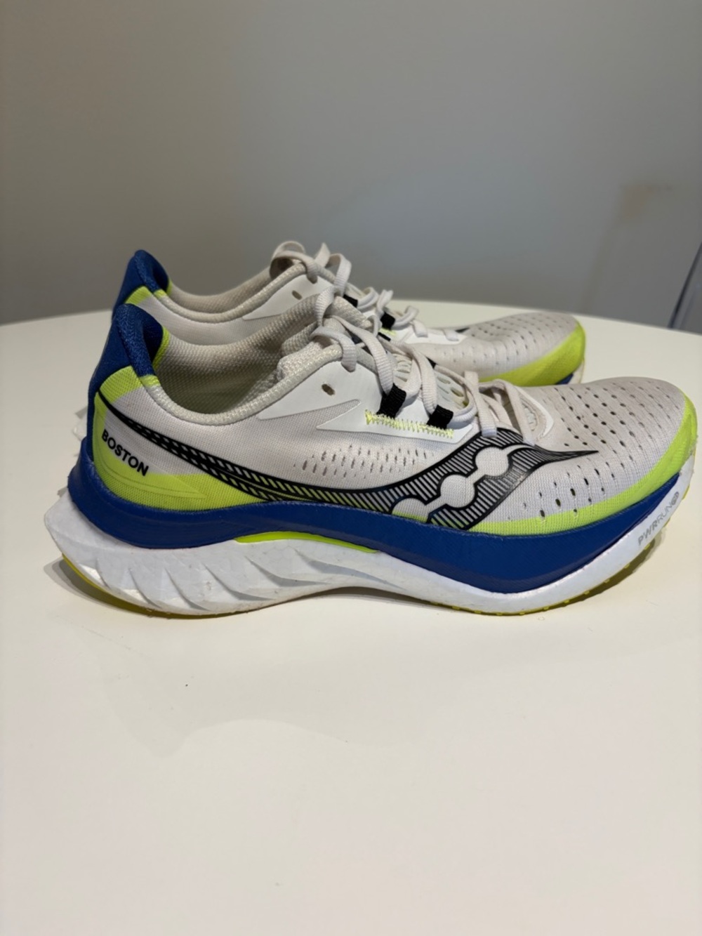 Saucony endorphin speed 4 Boston Marathon Women’s 8.5